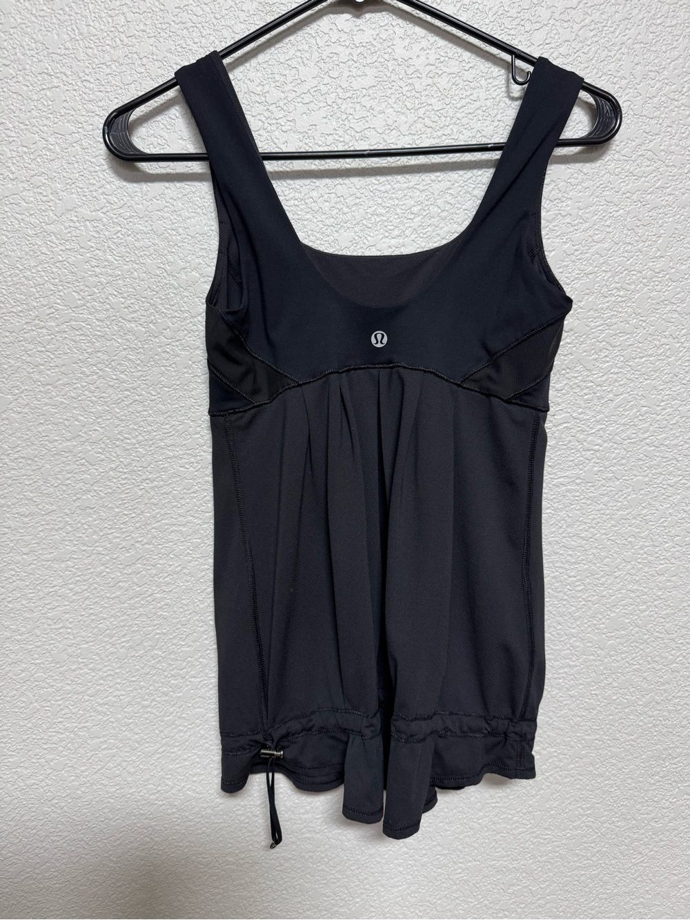 Lululemon Scoop Neck Cinch Waist Tank Black Women’s 4 Fall Layering